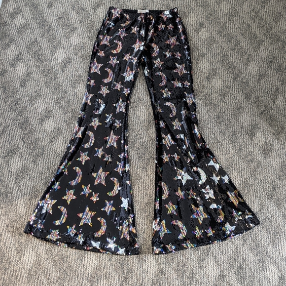 girl on a vine Pants - Girl on a Vine bells EUC size L